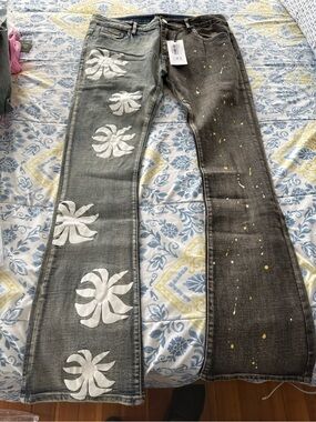 Cooper 9 Men’s Gray Flare Jeans with White Floral Prints and Yellow Paint